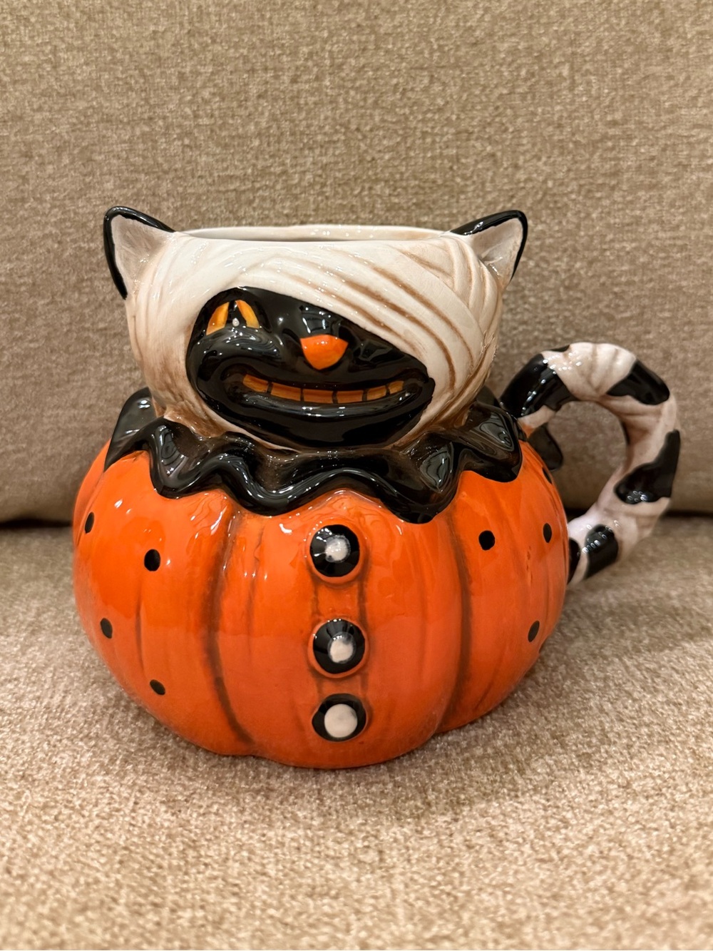 Johanna Parker Cat Zombie Mummy Pumpkin Vintage Halloween Ceramic Mug Brand New